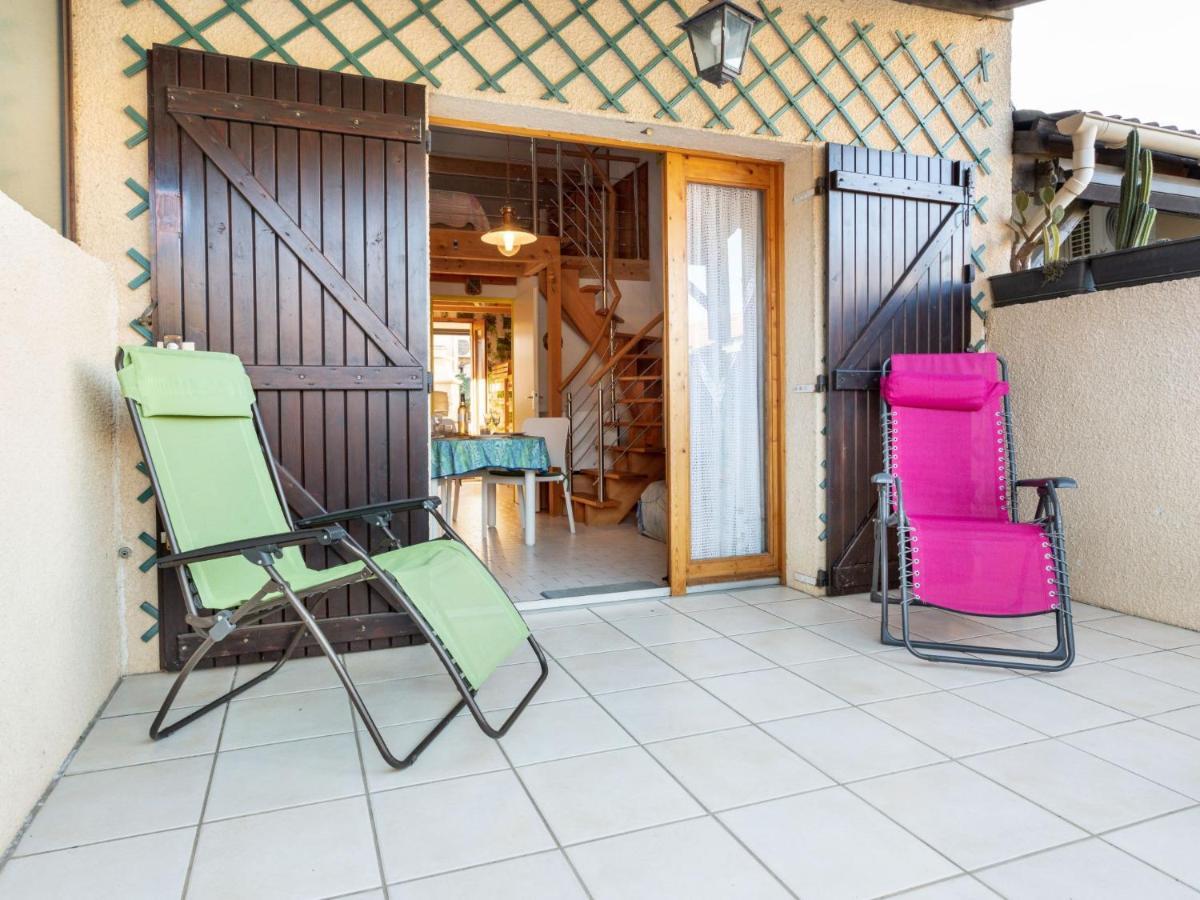 Holiday Home Le Hameau Du Port By Interhome Сен-Сіпріян Екстер'єр фото