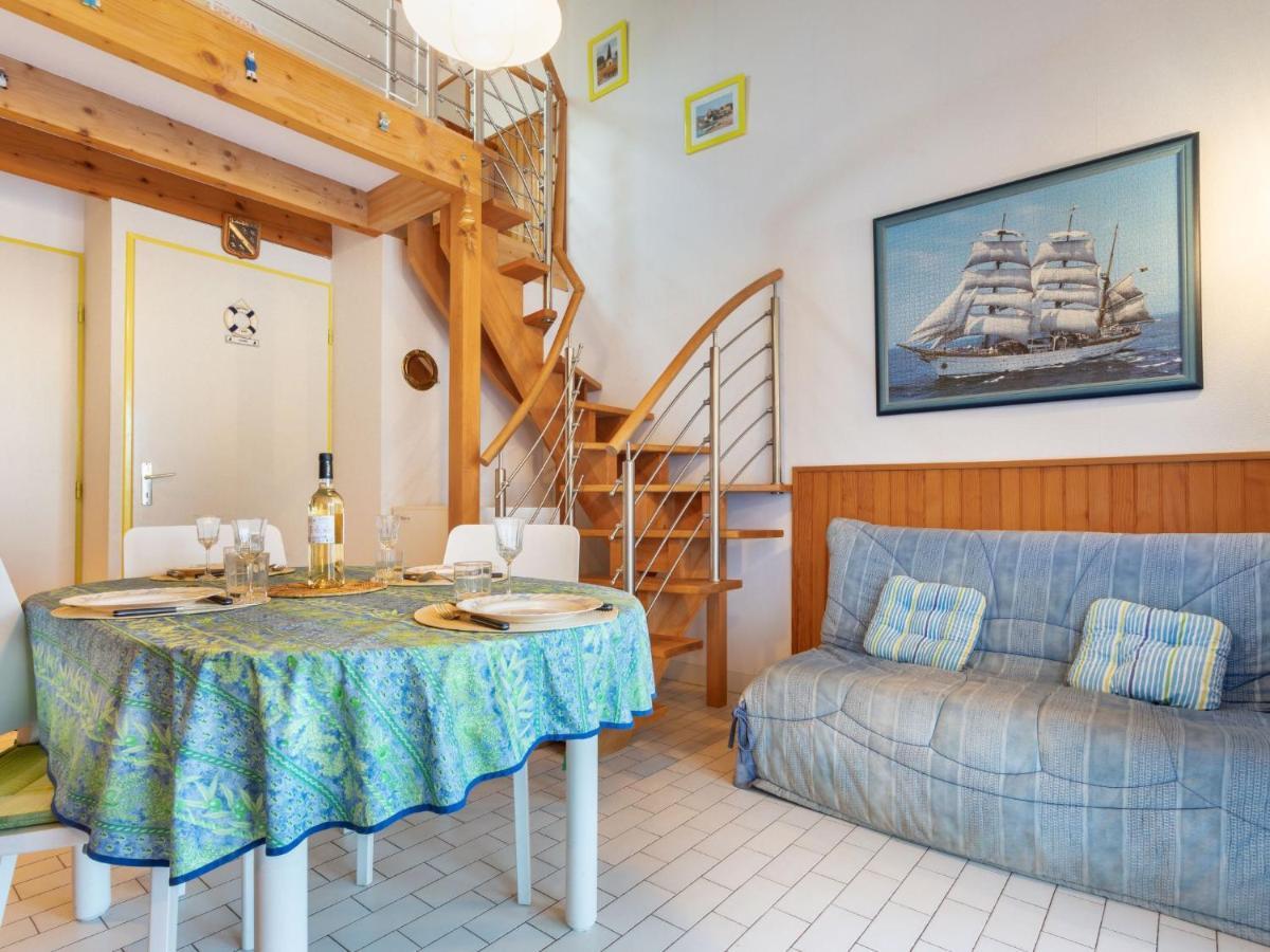 Holiday Home Le Hameau Du Port By Interhome Сен-Сіпріян Екстер'єр фото